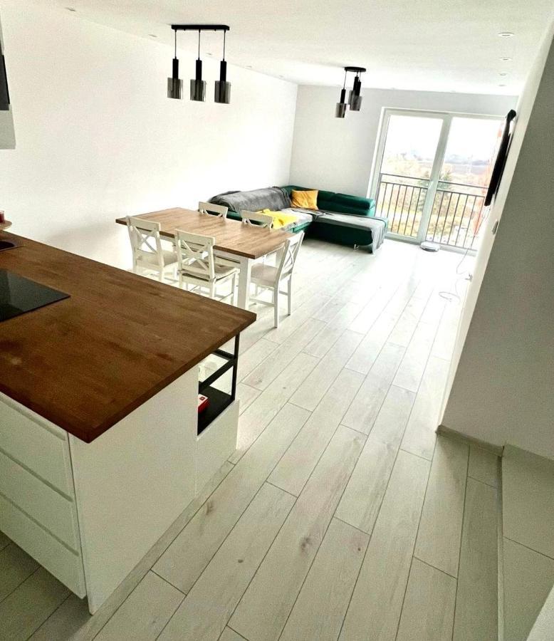 Skyview Apartament Apartment Przemysl Bagian luar foto